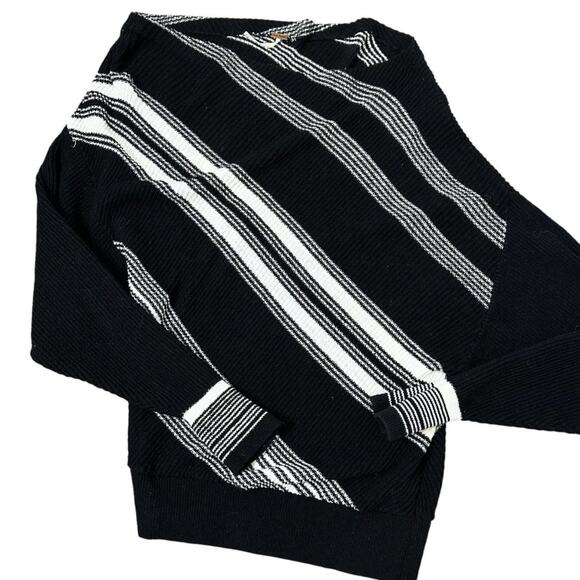 Free People Spectrum Black White Striped Pullover Sweater Off Shoulder Medium - Picture 6 of 11